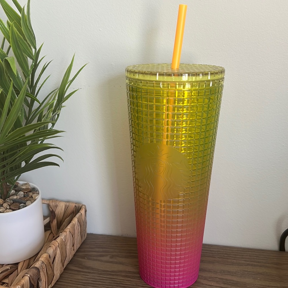 Starbucks Summer 2022 Lemon Yellow Pink Gradient Ombre Grid 24oz Venti Tumbler